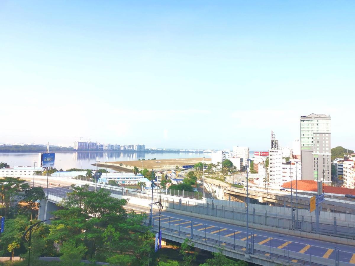 R&F Princess Cove By Maco Home Johor Bahru Exterior photo